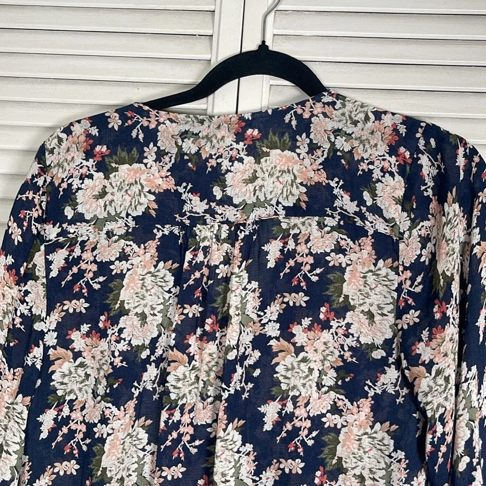 Lucky Brand, women’s Sawyer Wrap Top, size: XS. - Picture 8 of 9